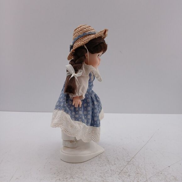 VintageVogue Ginny Flower Time Poseable Vinyl Doll with Stand - Picture 6 of 11